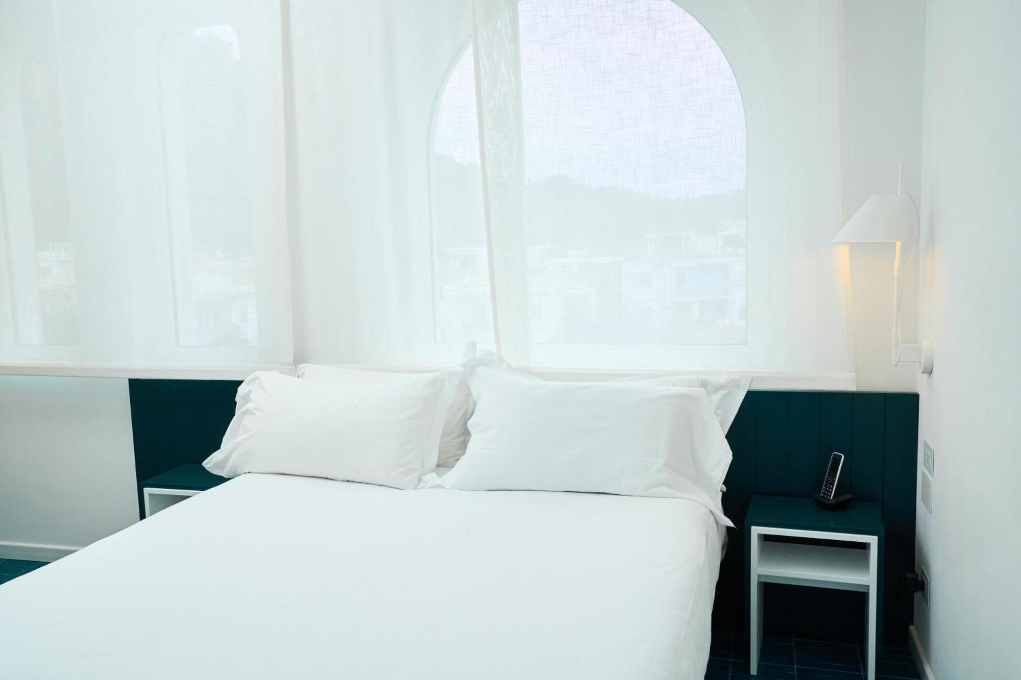 Calea Boutique Hotel Bacoli Room photo